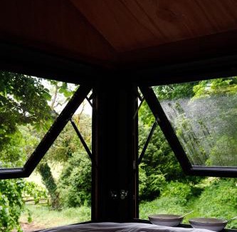 County Westmeath Chalet De Ski | Samsu Cabins