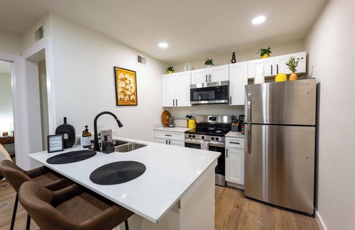 Uptown Appartement | SAN ANTONIO COZY, QUICK AND QUIET ONE BRM GATEAWAY. RIVERWALK/SEAWORLD CLASS!