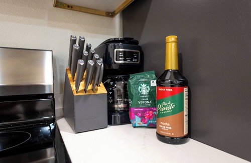 Uptown Appartement | SAN ANTONIO COZY, QUICK AND QUIET ONE BRM GATEAWAY. RIVERWALK/SEAWORLD CLASS!