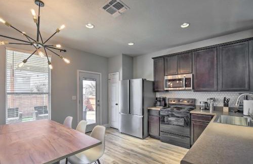 San Antonio Maison | San Antonio Home with Patio and Grill Near SeaWorld!
