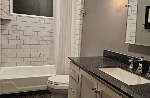 North Central Thousand Oaks Maison | San Antonio luxury and fun