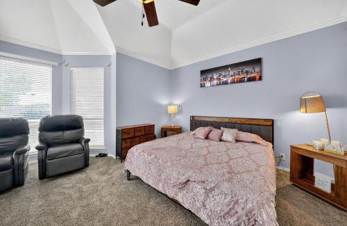 Stone Oak Maison | San Antonio Oasis Hot Tub & Pool Access home