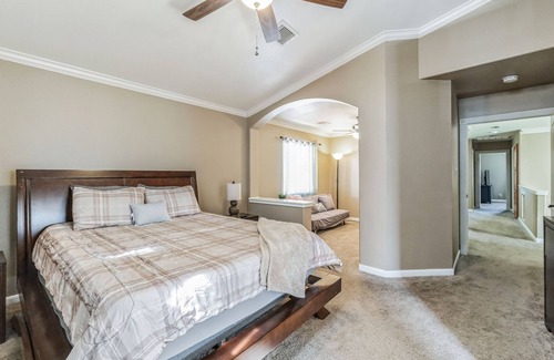 Far North Central Maison | San Antonio Serenity: 23 Min To Six Flags Sleeps 10, 3-Bedroom/2.5Bath