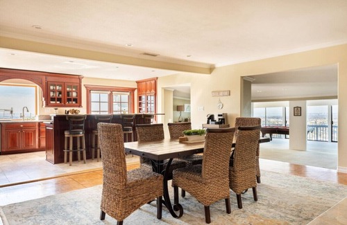 La Mesa Maison | San Diego Dream Home, Amazing View, Pool and more!