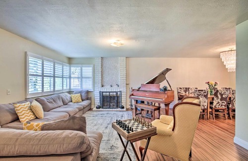 Lincoln Acres Maison | San Diego Home with Private Backyard and Patio!
