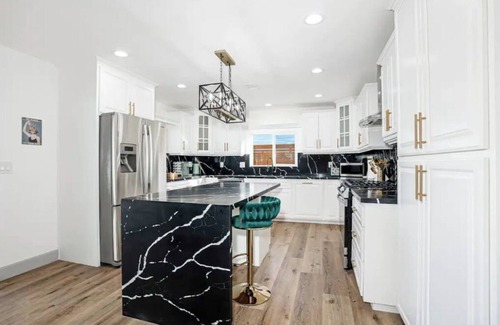 La Mesa Maison | San Diego Luxury Home w/ Heated Pool and Spa!