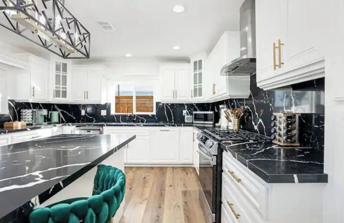 La Mesa Maison | San Diego Luxury Home w/ Heated Pool and Spa!