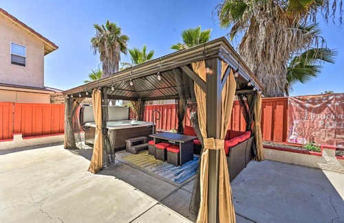 Lincoln Acres Maison | San Diego Sanctuary with Hot Tub and Large Patio!