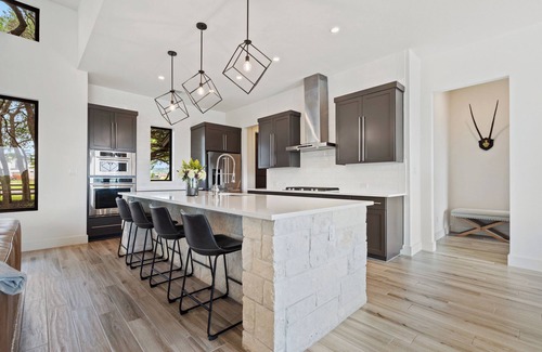 Liberty Hill Maison | Sangria Sunsets on the San Gabriel! Views, Pool, River, 2Acres!