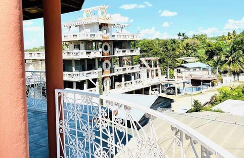 San Ignacio Maison | Shifa 360 3 level 4BR home w/ Rooftop in San Ignacio, Belize