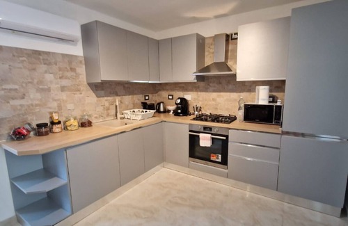 Montopoli in Val d'Arno Maison | San Miniato 2-Bed Villa, Sleeps 6 with Parking