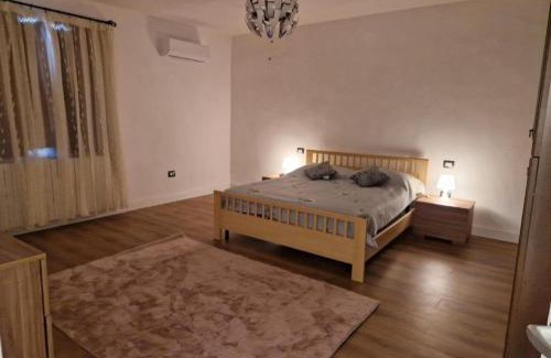 Montopoli in Val d'Arno Maison | San Miniato 2-Bed Villa Sleeps 6 with Parking