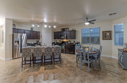 Circle Cross Ranch Maison | San Tan Valley: Ideal for Golfers/Hikers/Bikers, Pvt Htd POOL, Spa, Covered Patio, 2 Bikes