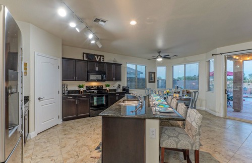 Circle Cross Ranch Maison | San Tan Valley: Ideal for Golfers/Hikers/Bikers, Pvt Htd POOL, Spa, Covered Patio, 2 Bikes