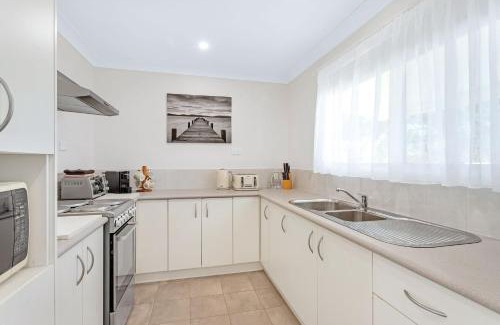 Sanctuary Point Maison | Sanctuary Cottage - Family and Pet Friendly