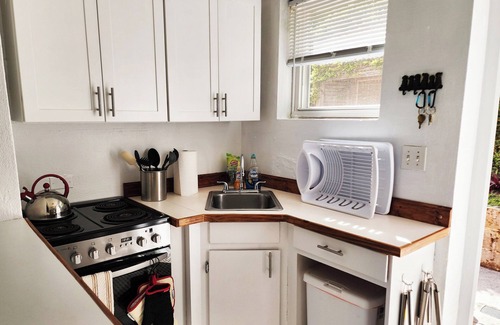 Warwick Appartement | Beach Front Studio Apt Centrally Located in Bermuda