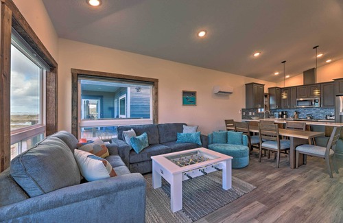 Waldport Cottage | Sanderling Sea Cottages, Unit 7 w/ Beach Access!