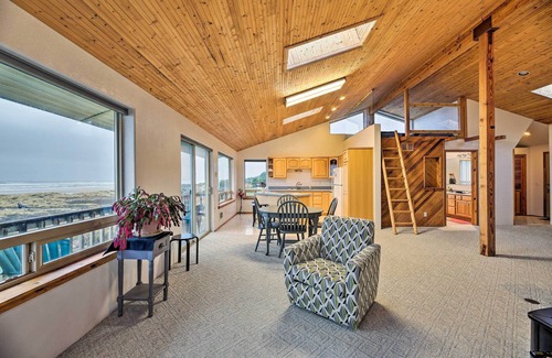 Waldport Appartement | Sanderling Sea Cottages, Unit A: Pet Friendly!