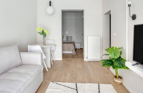 Neapoli-Sykies Appartement | Sanders New Town - Family 1-Bdr. Apt. w/ Terrace