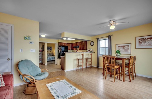Surfside Beach Copropriété | Sandfiddler 301 - Oceanfront Condo in Surfside Beach