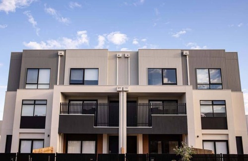Carrum Downs Maison | Sandford Estate - Luxury Living in Carrum Downs!