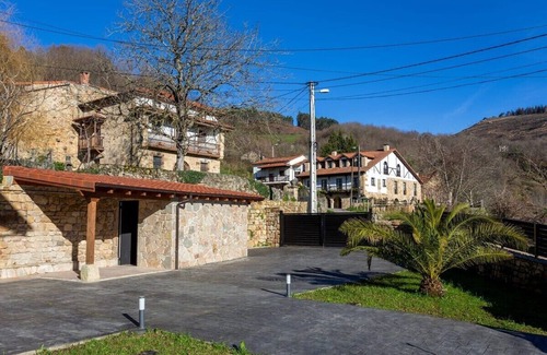 Villafufre Autre | Sandoñana · by Wehomes · Old Palace Lodge DC6