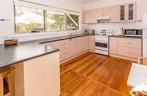 Sandy Point Maison | Sandscape Summary: A