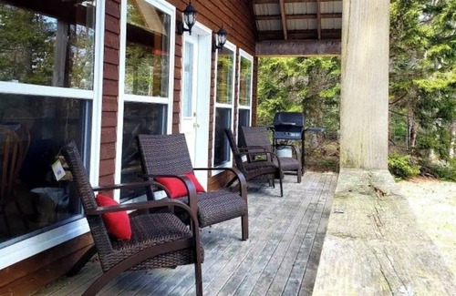 St. Martins Chalet De Ski | Sandstone Chalets overlooking the Bay of Fundy - TRANQUILITY
