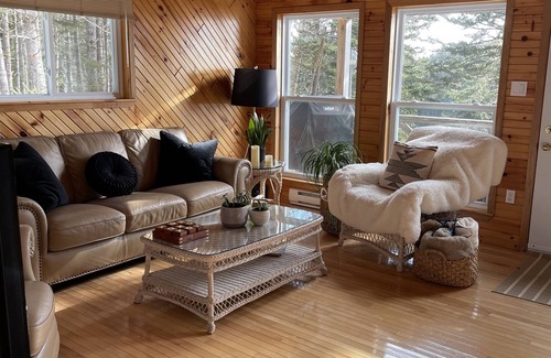 St. Martins Chalet De Ski | Sandstone Chalets overlooking the Bay of Fundy - TRANQUILITY