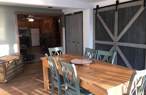Wakefield Maison | Sandy Beach Oasis sur le lac Ivanhoe