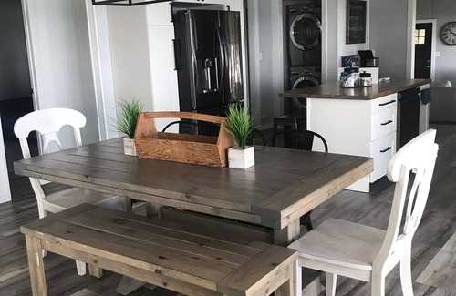 Perham Maison | Escapade sur la plage de sable, ponton inclus avec les tarifs d'été! Magnolia a inspiré la maison.