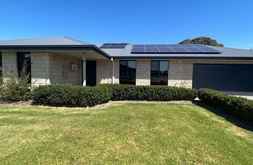 Inverloch Maison | Sandy Retreat on Royal Inverloch
