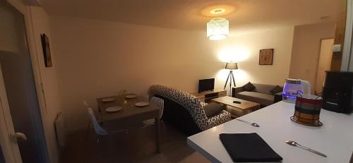 Blagnac Appartement | Sandy's 2 beds apartment Calme Parking Tramway