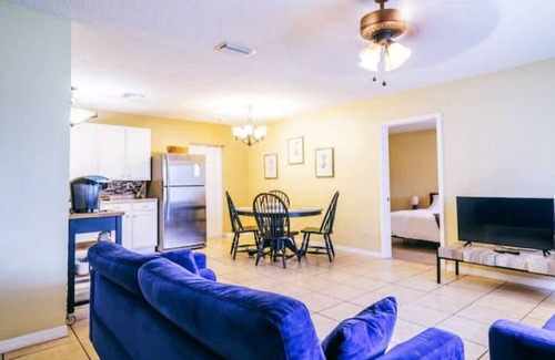 DeLand Cottage | *** Sandy's Peaceful Retreat***