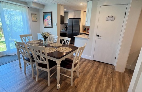 Southend Maison | Sandy Toes and Ocean Breezes, walk to beach access! #beach#Surf#walktobeach#pet