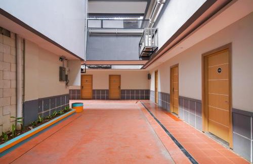 Jakarta Hôtel | Sans Hotel Rumah Kita Daan Mogot by RedDoorz