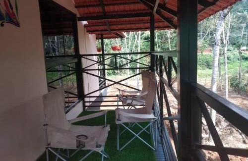 Vayittiri Maison | Sansree's Puzhakkal Riverview Cottage
