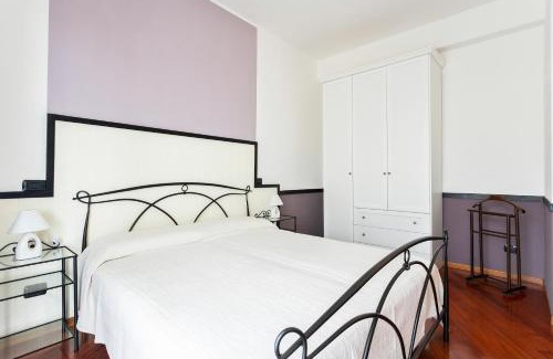 Albate Appartement | Santa Chiara Apartment by MyHomeInComo