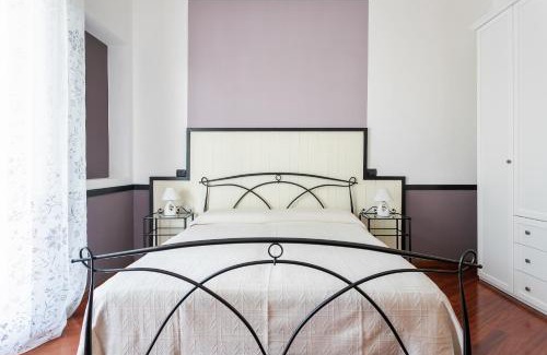 Albate Appartement | Santa Chiara Apartment by MyHomeInComo
