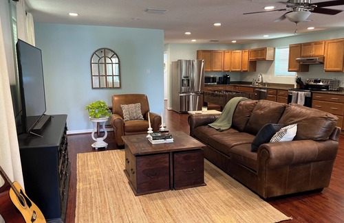 Melrose Maison | Santa Fe Lake Front with Canal for your Boat