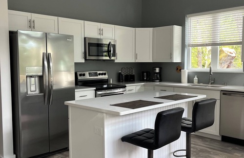 Fort White Maison | Santa Fe River Front, Luxury Brand New Home near Ichetucknee Springs