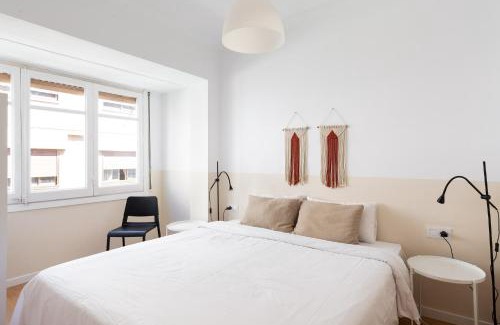 Collblanc y La Torrassa Appartement | Santiago Apartments by Olala Homes