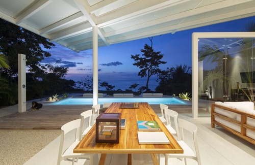 Manzanillo Villa | Villa Santiago Hills