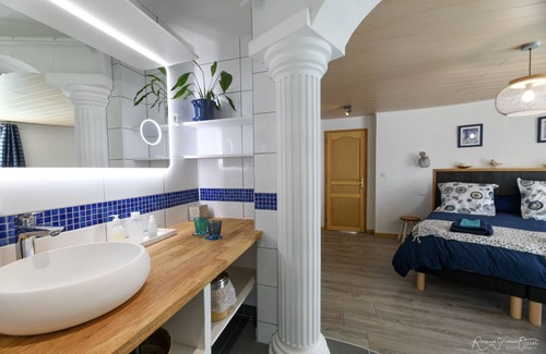 Montreuil Maison | Chambre d'hôte Santorin avec terrasse et piscine