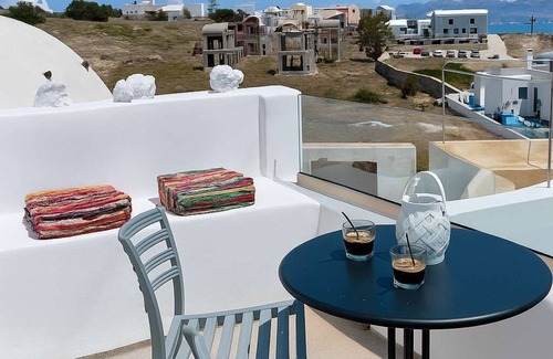 Akrotiri Appartement | Santorini Cozy Haven - Amphora Lover's Studio