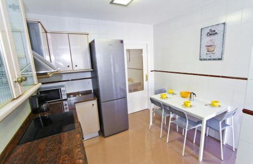 Cambrils Villa | SANTORINI VILLA PlanetCostaDorada