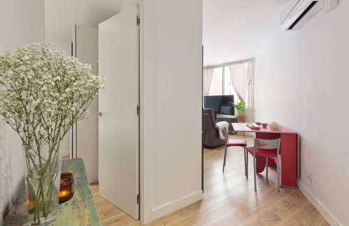 Sants-Badal Appartement | Sants Estudio - Una Habitación Piso, Capacidad 2