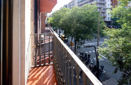La Maternitat i Sant Ramon Appartement | Sants-Montjuïc: Avenida Madrid by Interhome