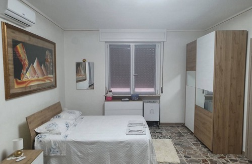 Gozzano Lit Et Petit-Déjeuner | Saphira B&B is located in a villa, just a short walk from the renowned Lake D'orta.