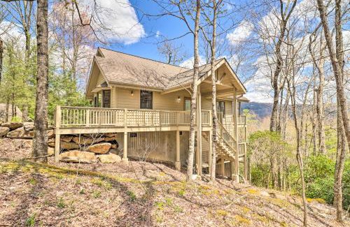 Sapphire Maison | Sapphire Retreat with 2 Decks, Views and Resort Access